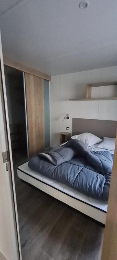 Mobilhome 2 Ch,1 Salon 40M2 De Charme Dans Camping *** Saint-Julien-en-Born Exterior foto